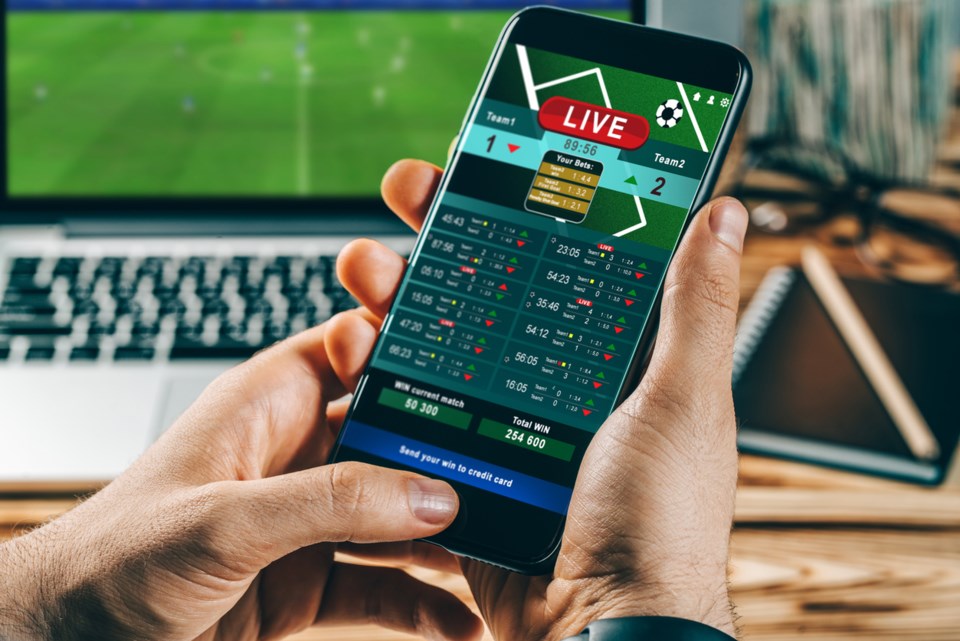 Play live casino games and experience the thrill of real-time gambling 3 Play live casino games and experience the thrill of real-time gambling 3